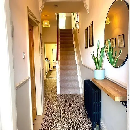A Wonderful And Cosy Townhouse In York